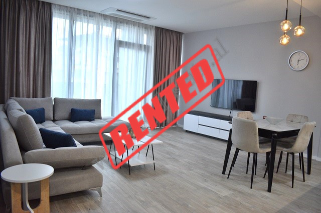 Apartament 2+1 me qira tek Residenca Lake View ne zonen e Liqenit Artificial ne Tirane.
Eshte e poz